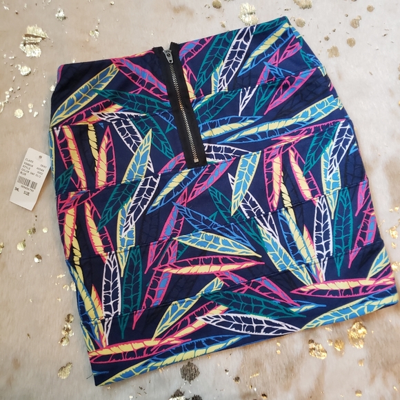 NWT Pacsun S Feather Colorful Skirt - Picture 4 of 8